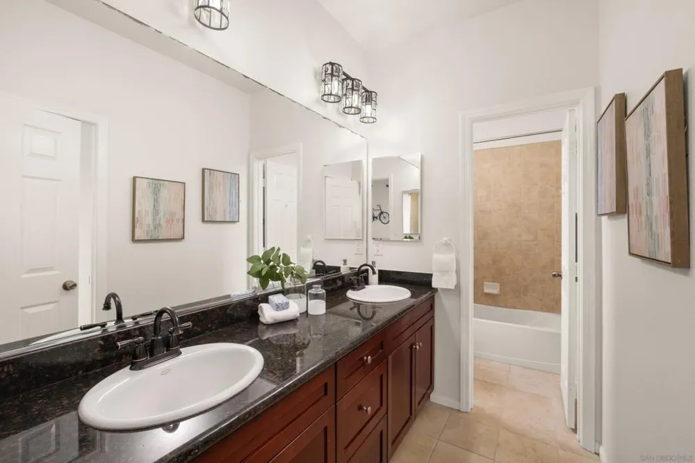 2661 Shadowbrook Way San Marcos, CA 92078