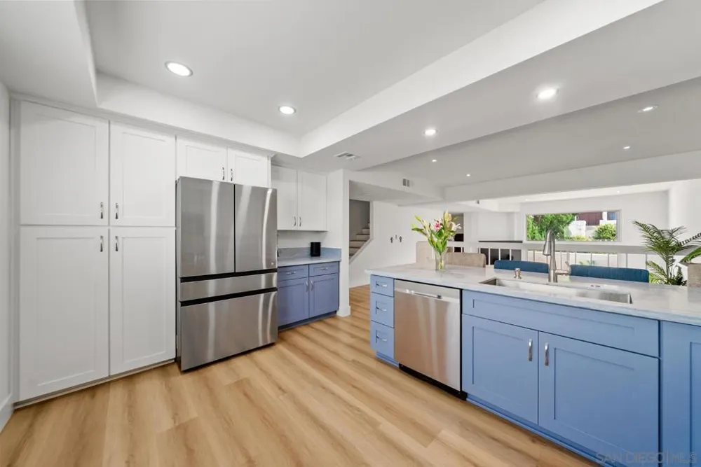 7410 Caminito Carlotta San Diego, CA 92120