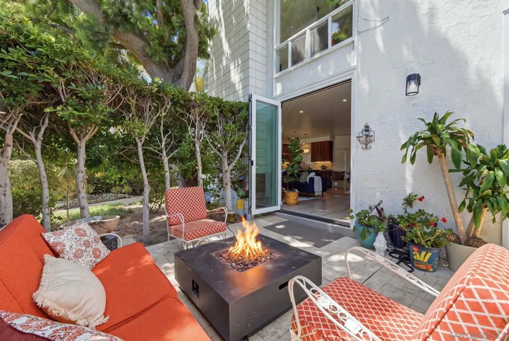 404 Bonair Street La Jolla, CA 92037