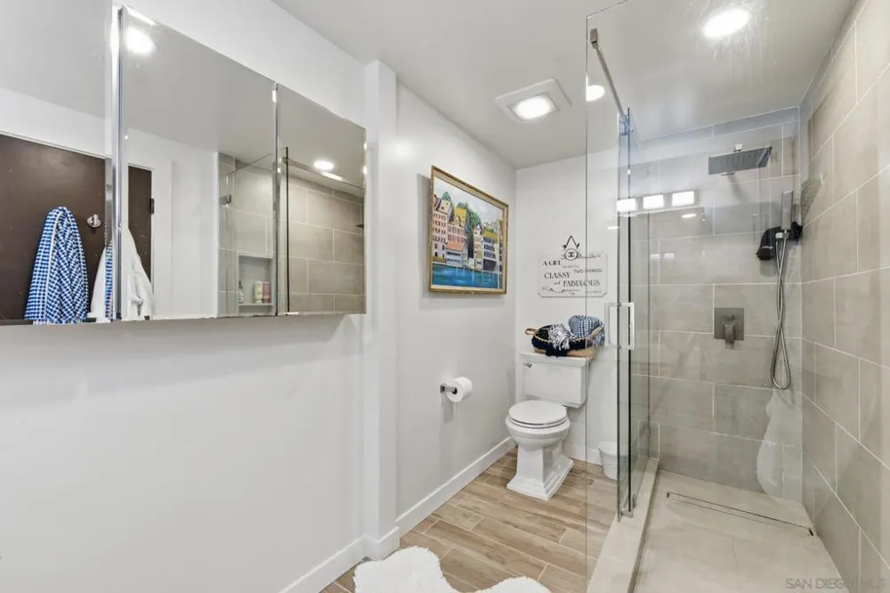 404 Bonair Street La Jolla, CA 92037