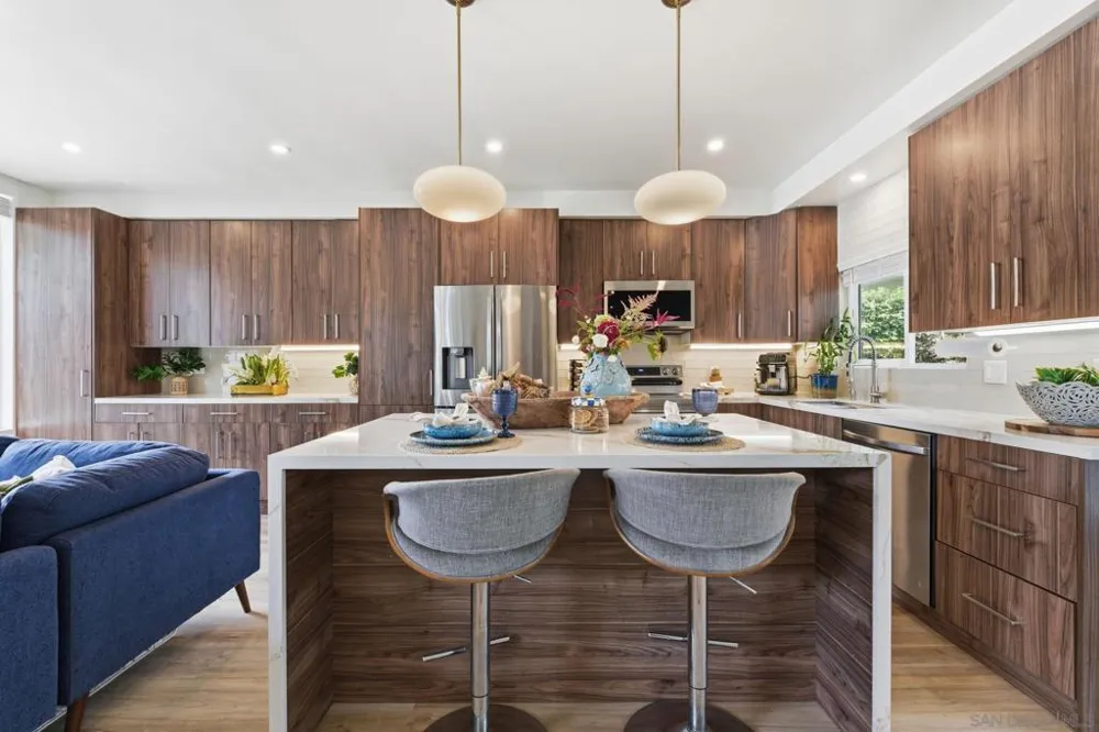 404 Bonair Street La Jolla, CA 92037