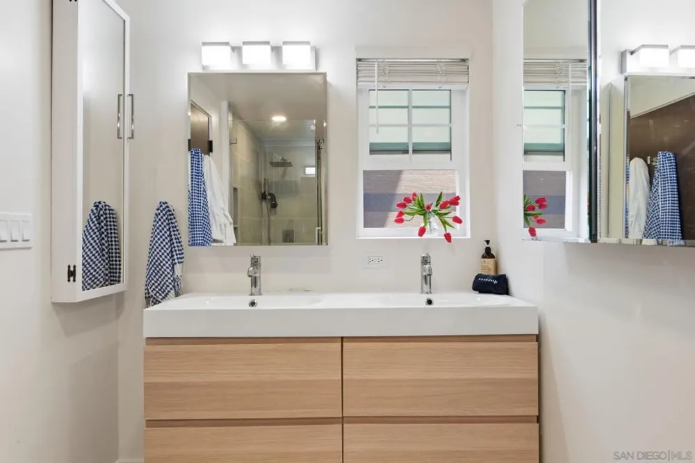 404 Bonair Street La Jolla, CA 92037