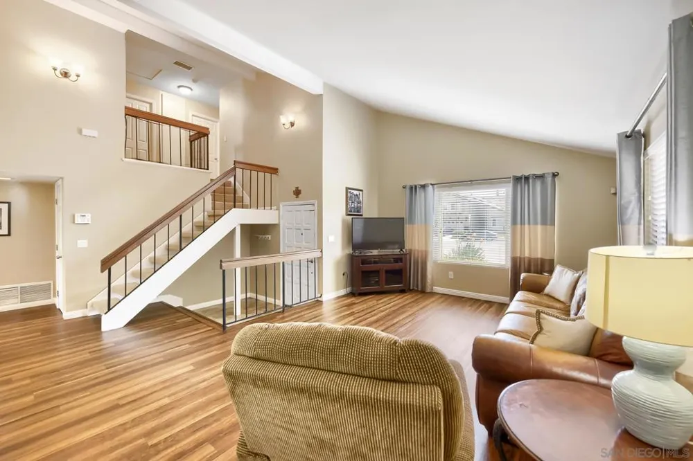 9518 HILLCREEK WAY Santee, CA 92071