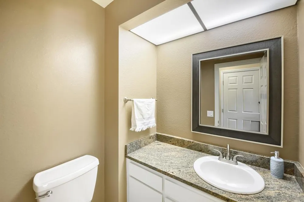 9518 HILLCREEK WAY Santee, CA 92071