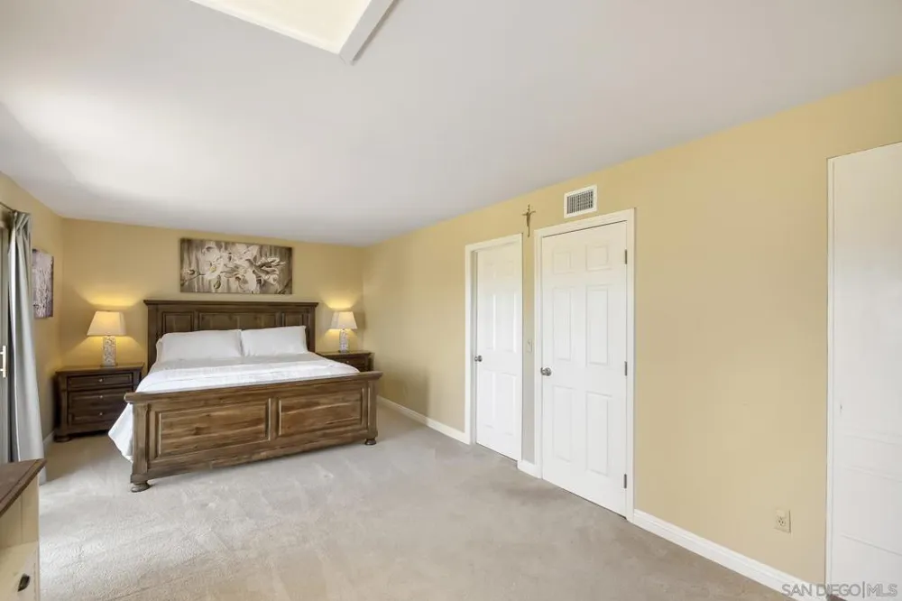 9518 HILLCREEK WAY Santee, CA 92071