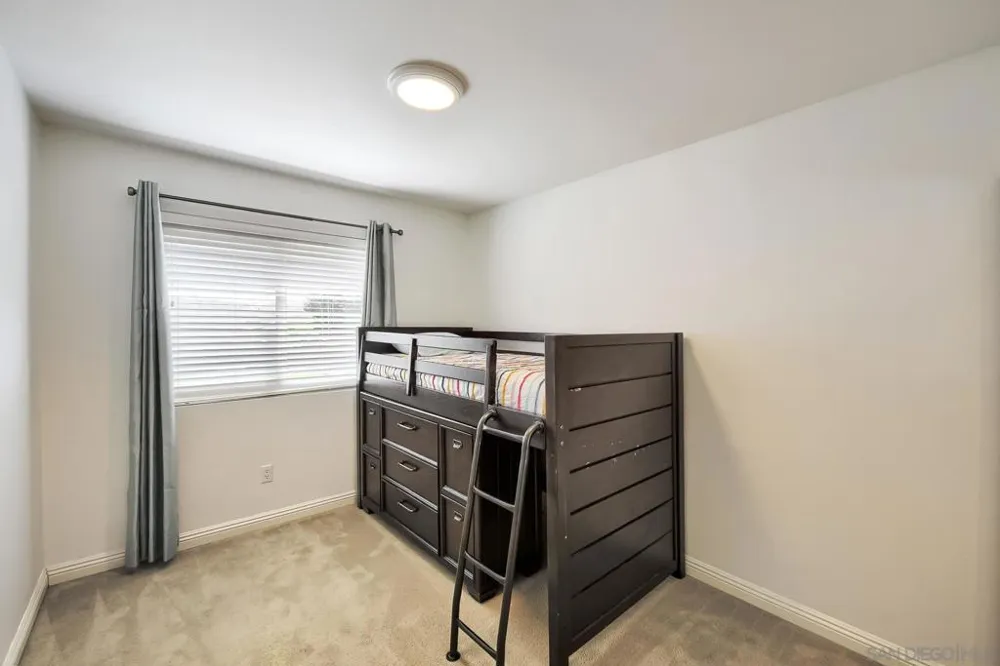 9518 HILLCREEK WAY Santee, CA 92071