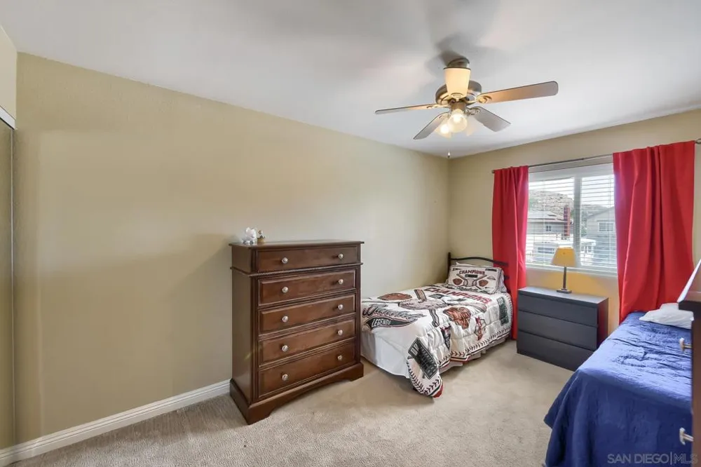 9518 HILLCREEK WAY Santee, CA 92071