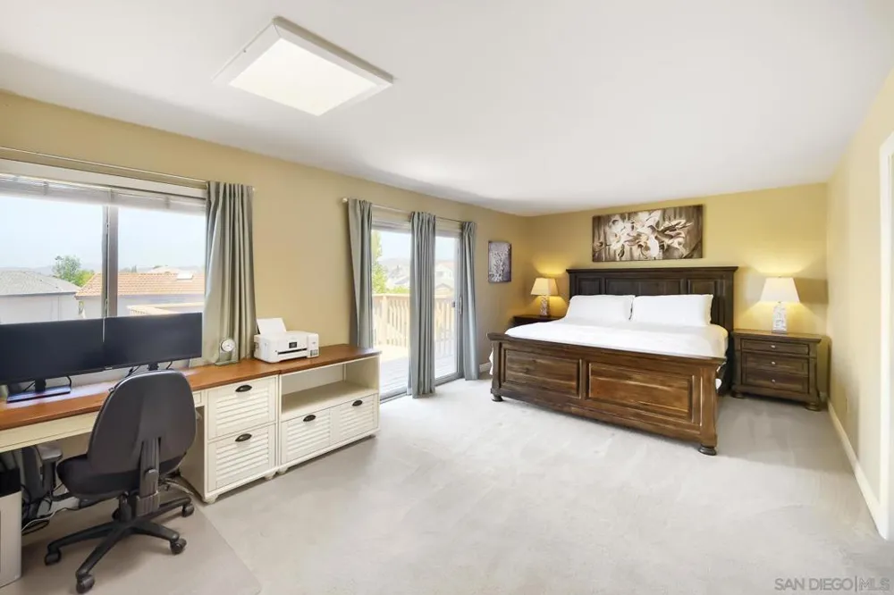 9518 HILLCREEK WAY Santee, CA 92071