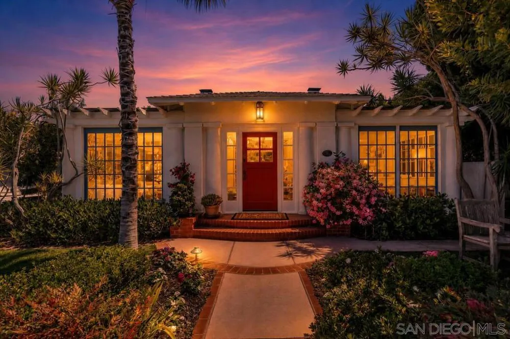 1111 G Avenue Coronado, CA 92118