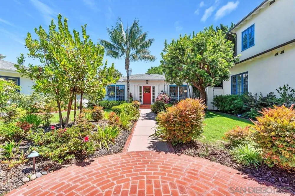 1111 G Avenue Coronado, CA 92118