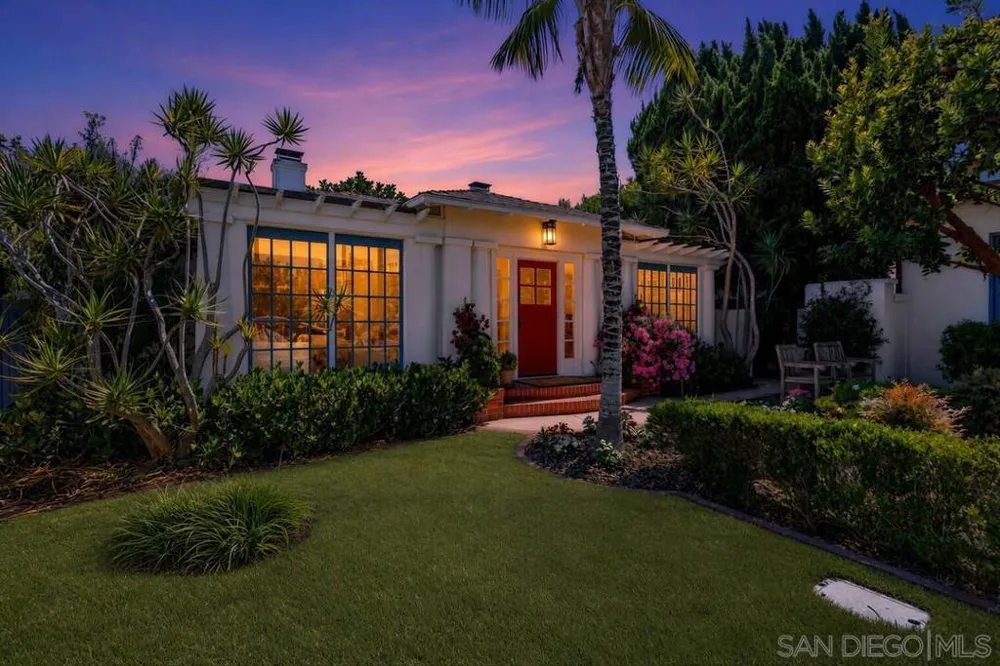 1111 G Avenue Coronado, CA 92118