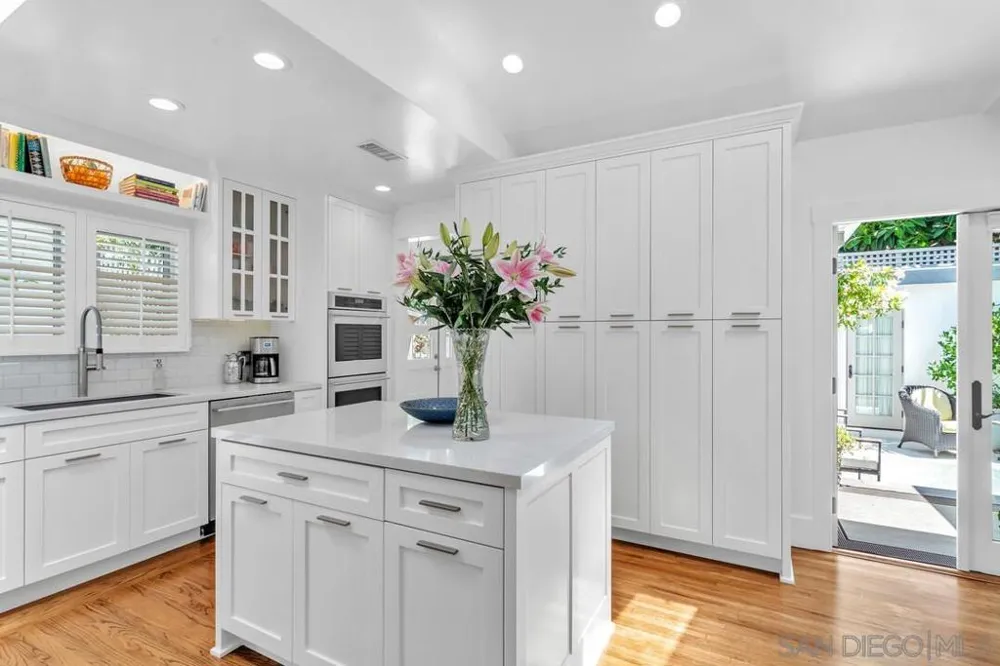 1111 G Avenue Coronado, CA 92118