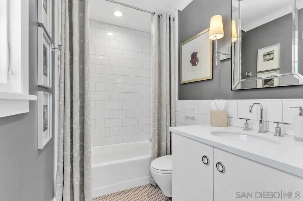 1111 G Avenue Coronado, CA 92118