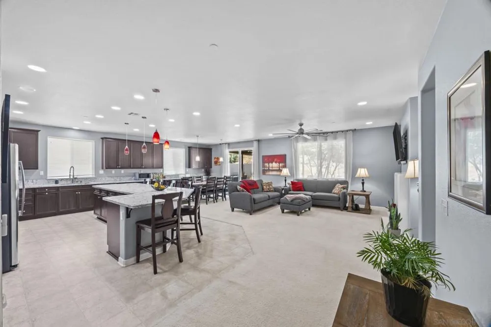 826 Genaro Drive Perris, CA 92571