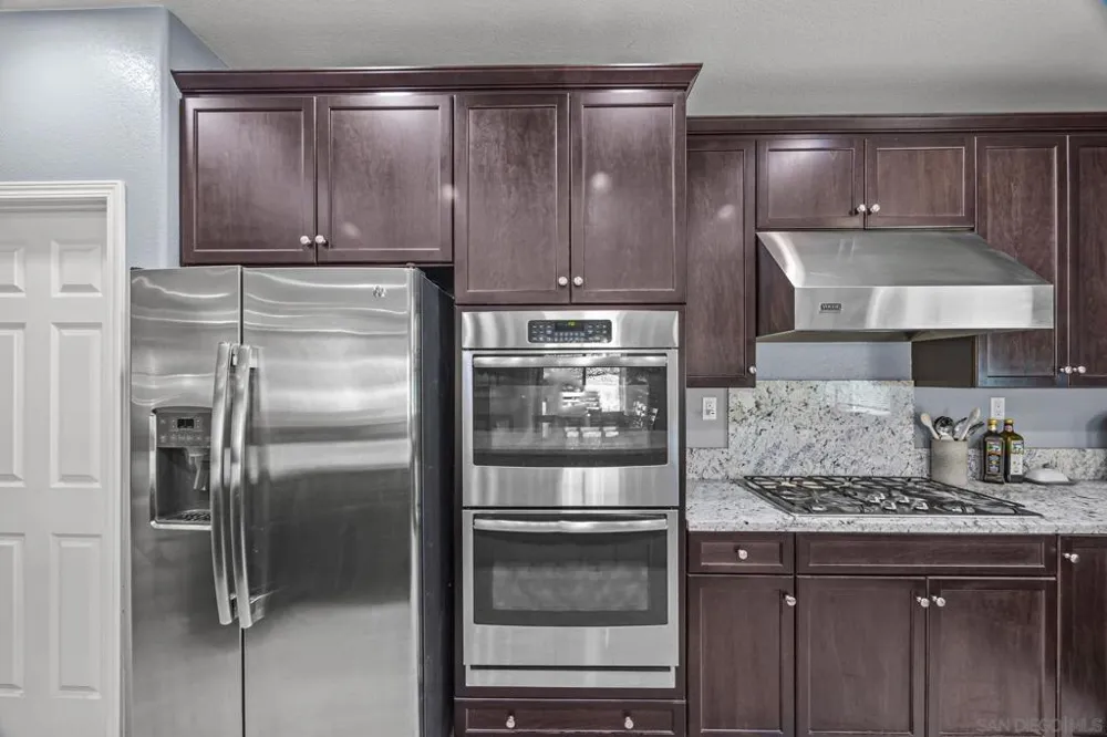 826 Genaro Drive Perris, CA 92571