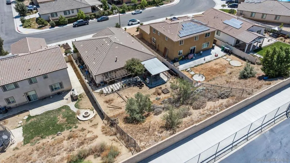 826 Genaro Drive Perris, CA 92571