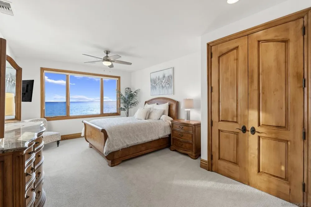 518 Neptune Encinitas, CA 92024
