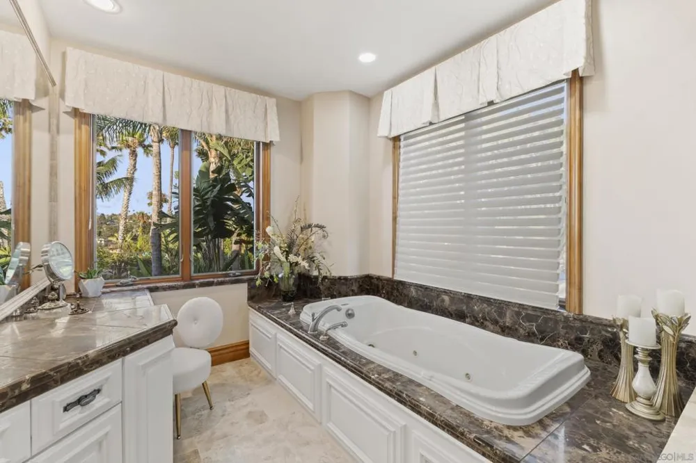 518 Neptune Encinitas, CA 92024