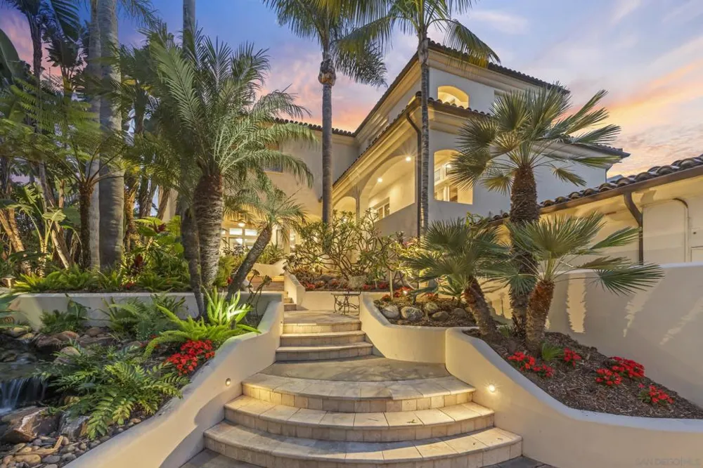 518 Neptune Encinitas, CA 92024