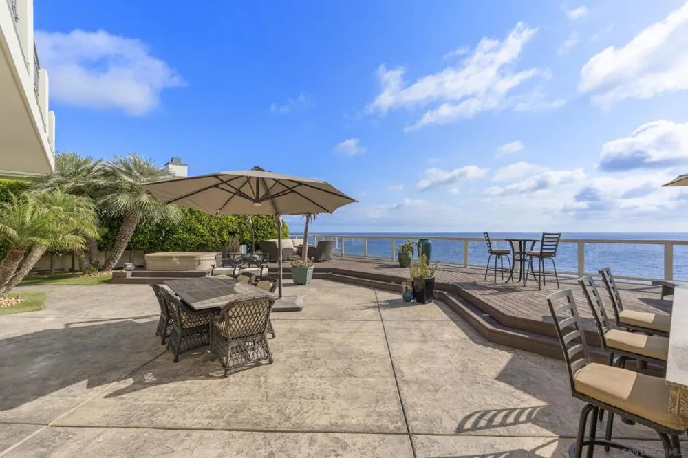 518 Neptune Encinitas, CA 92024