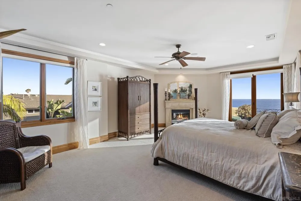 518 Neptune Encinitas, CA 92024