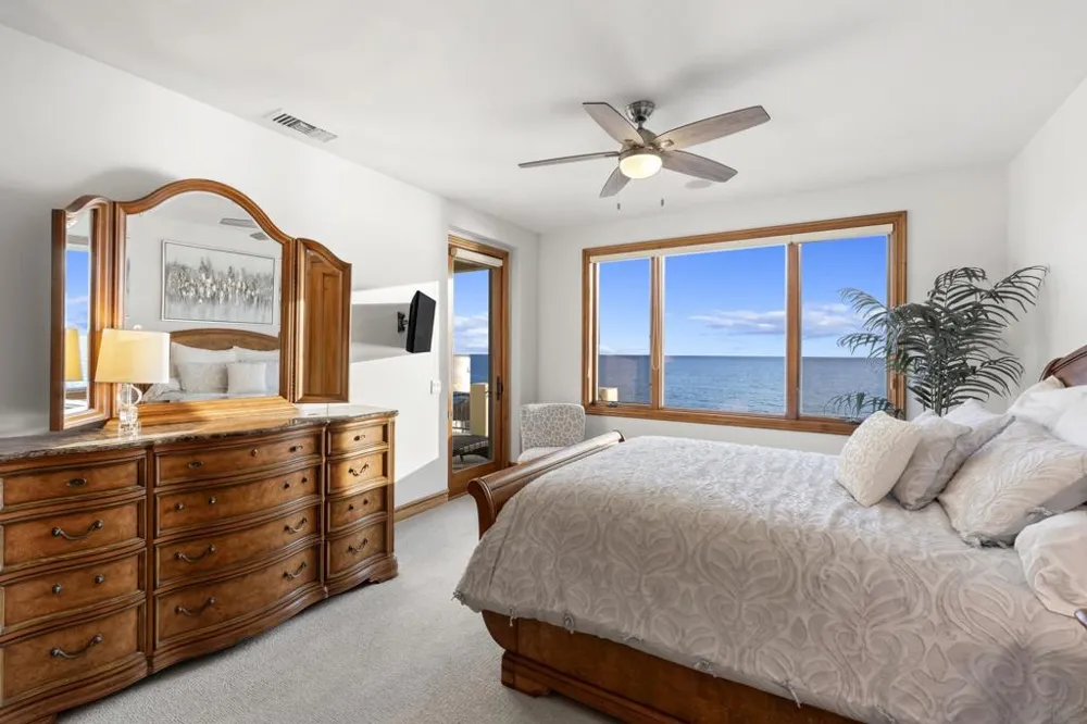 518 Neptune Encinitas, CA 92024