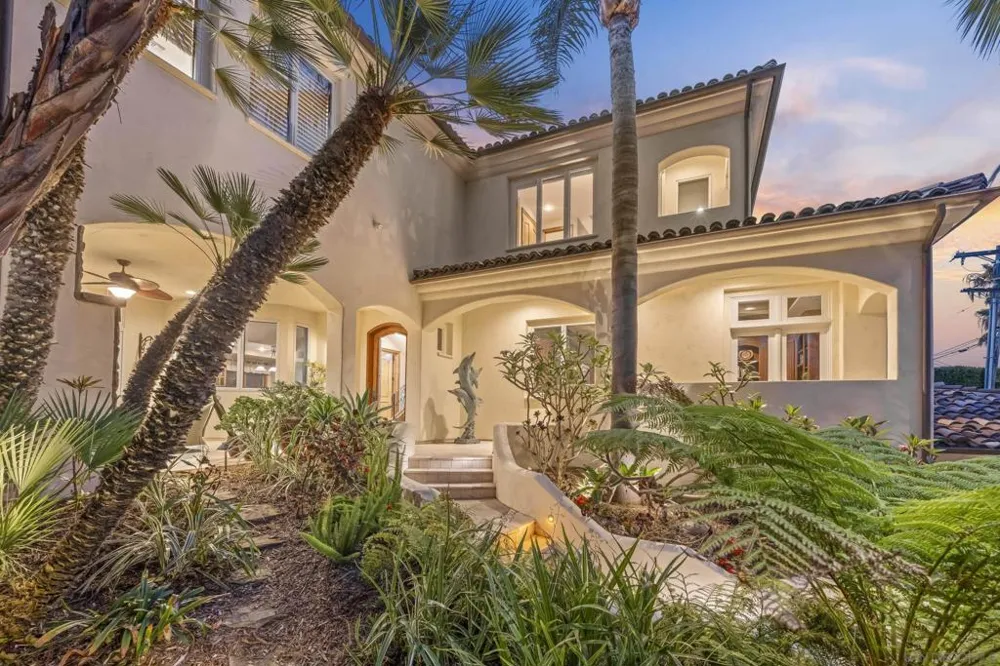 518 Neptune Encinitas, CA 92024