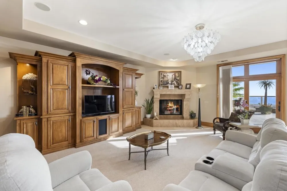 518 Neptune Encinitas, CA 92024