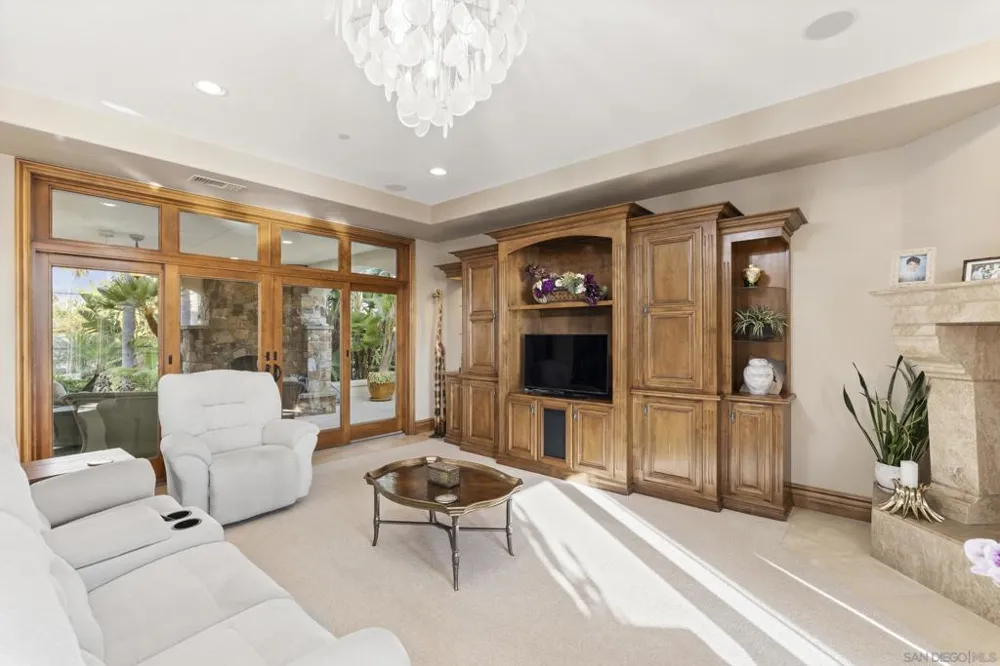 518 Neptune Encinitas, CA 92024