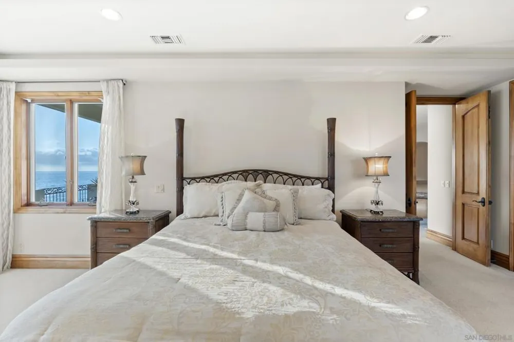 518 Neptune Encinitas, CA 92024