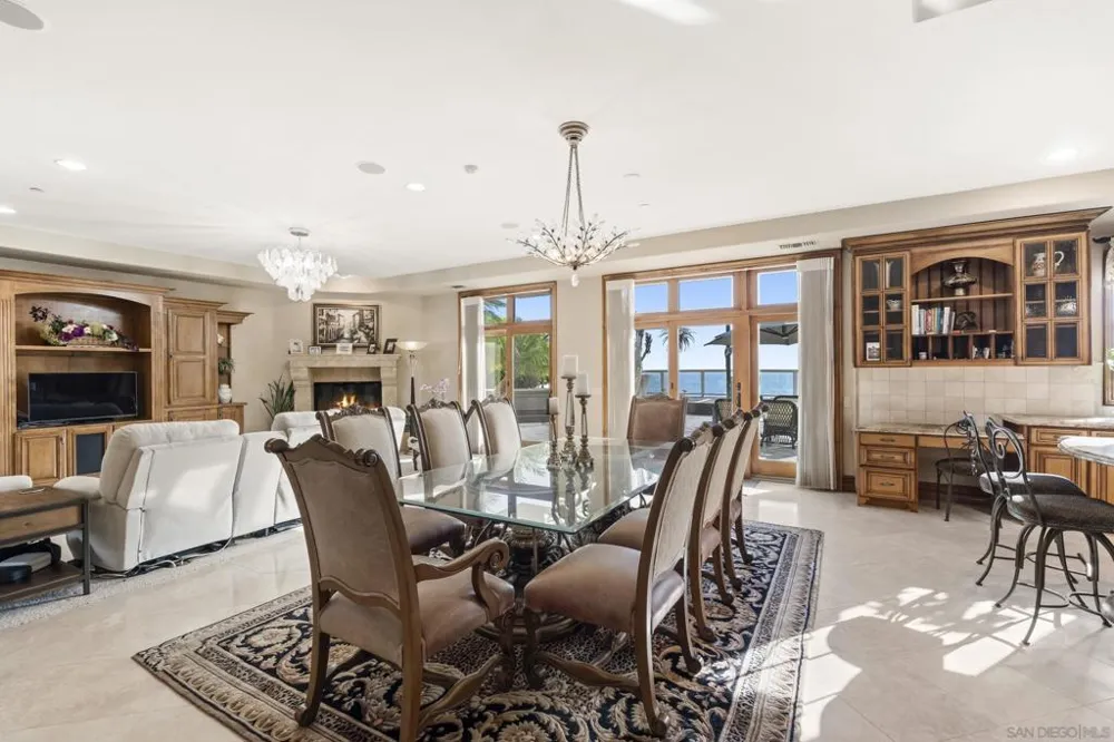 518 Neptune Encinitas, CA 92024