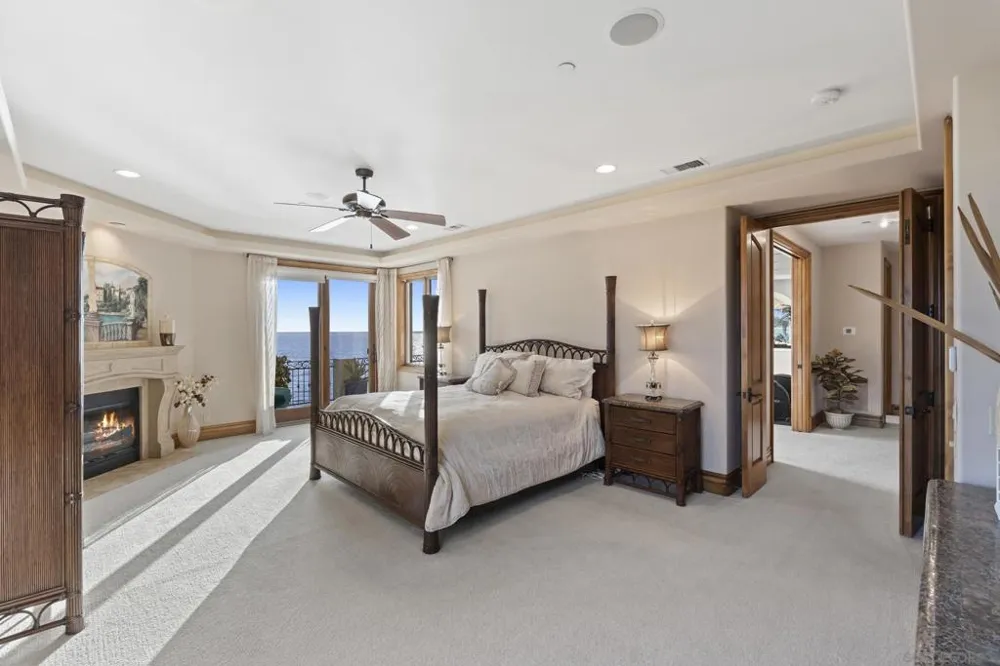 518 Neptune Encinitas, CA 92024