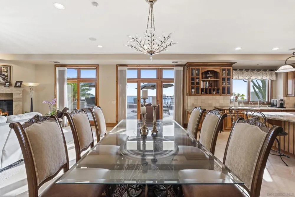 518 Neptune Encinitas, CA 92024