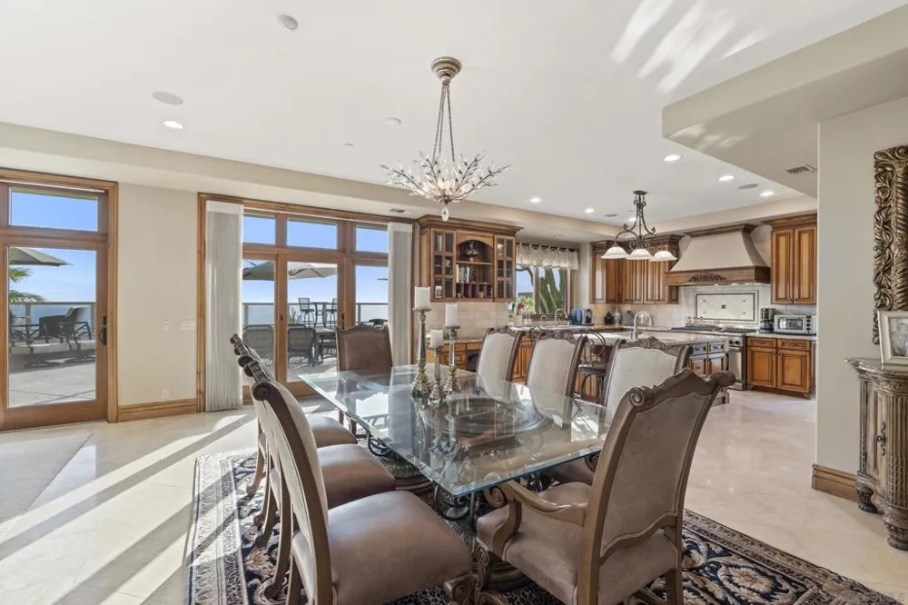 518 Neptune Encinitas, CA 92024
