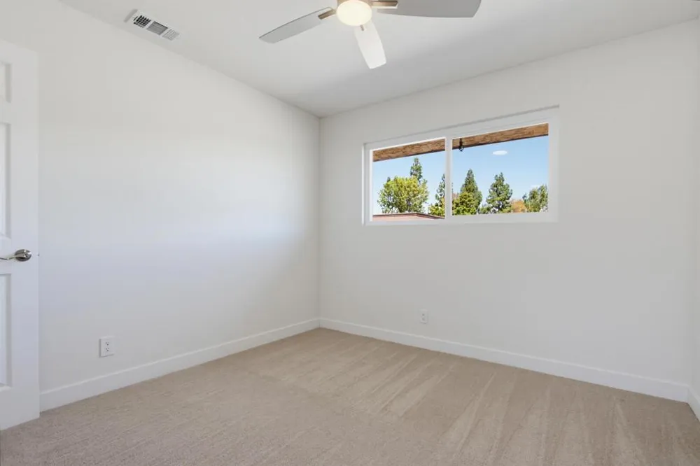 2121 E Grand Ave #C12 Escondido, CA 92027