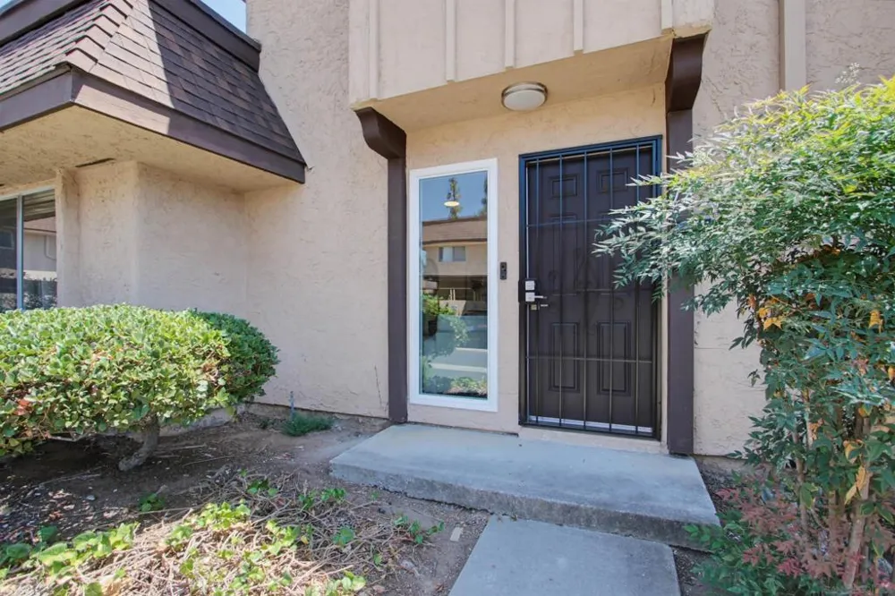 2121 E Grand Ave #C12 Escondido, CA 92027