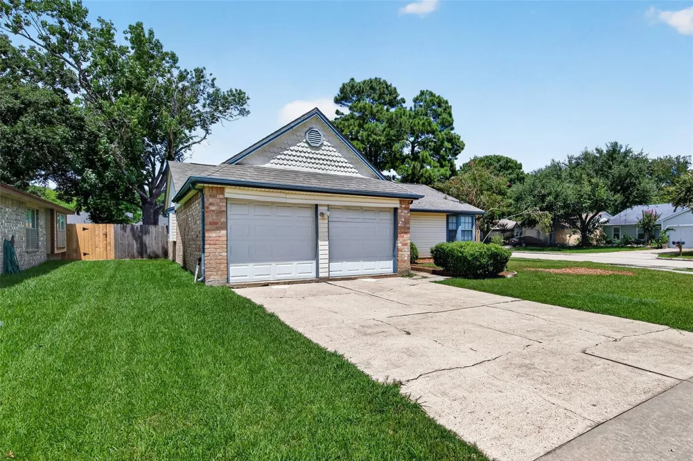 14002 Kathi Lynn Lane Sugar Land, TX 77498
