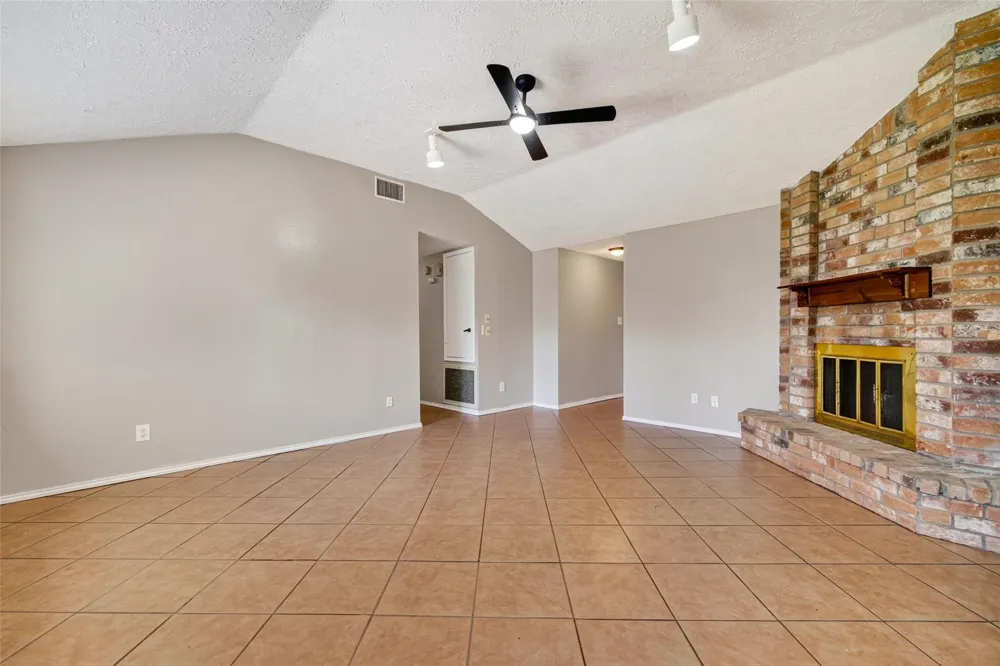 14002 Kathi Lynn Lane Sugar Land, TX 77498