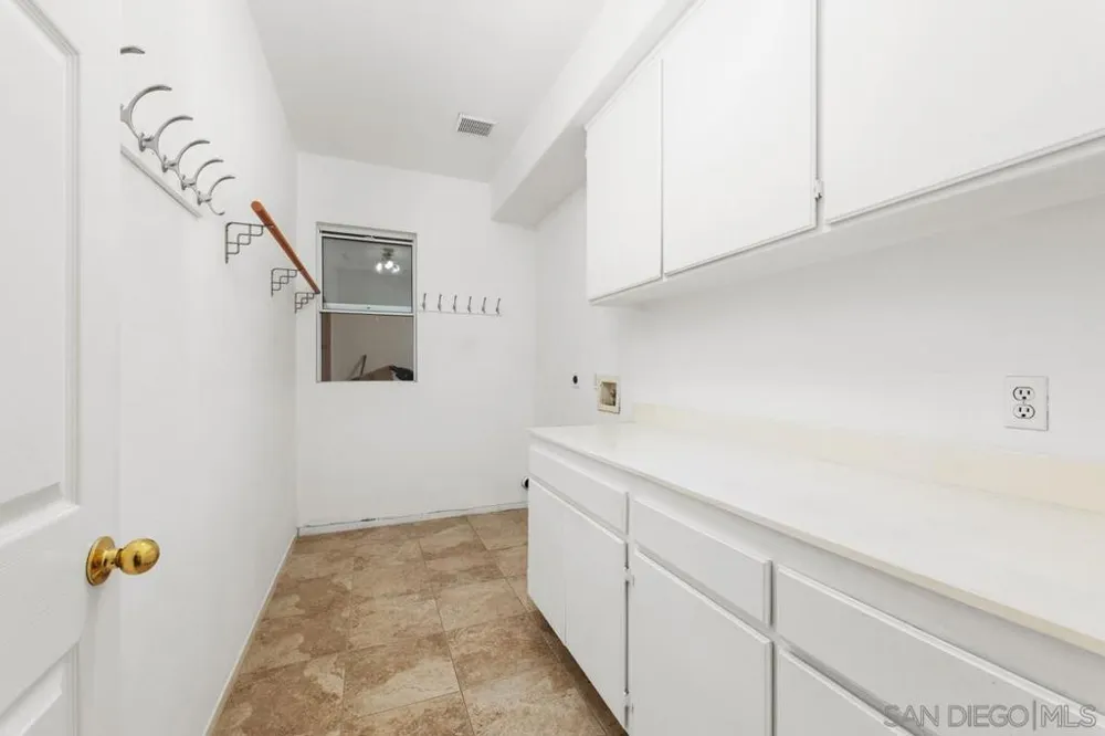 3354 Monique Lane Spring Valley, CA 91977