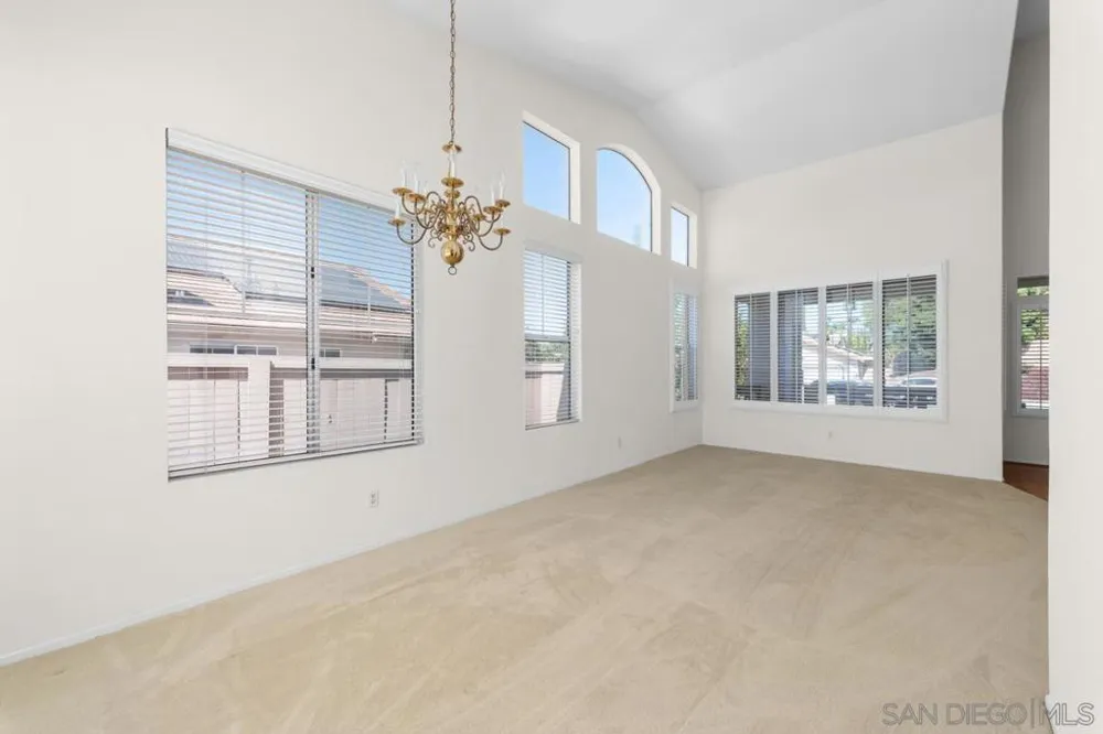 3354 Monique Lane Spring Valley, CA 91977