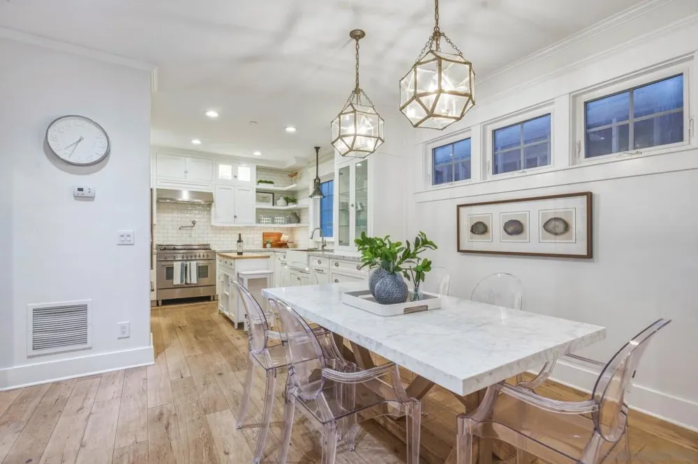 953 E Ave Coronado, CA 92118