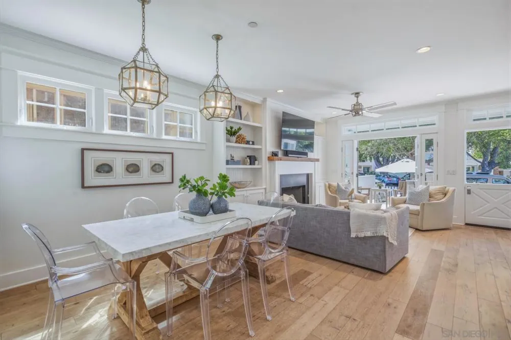 953 E Ave Coronado, CA 92118