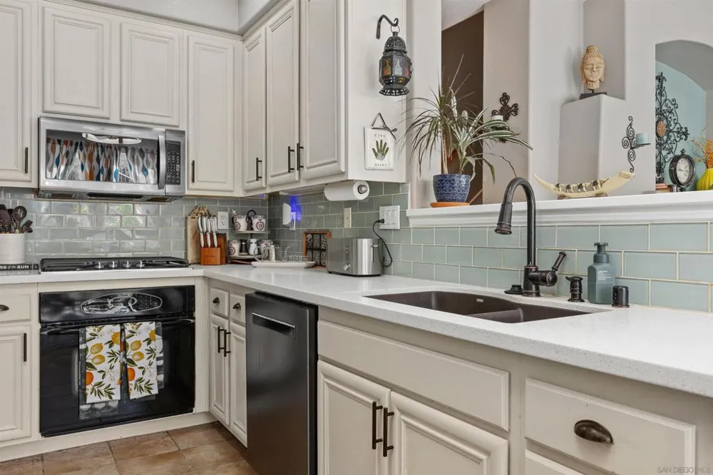 893 Custer Ave. San Marcos, CA 92078