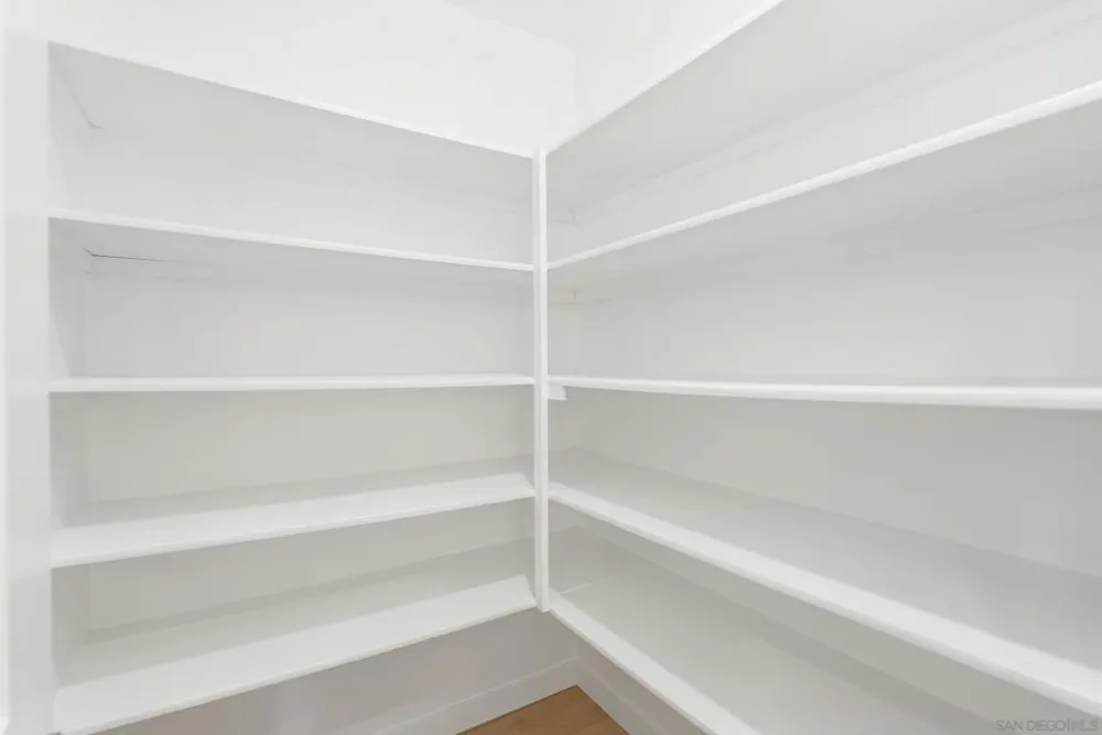 5552 Caminito Herminia La Jolla, CA 92037