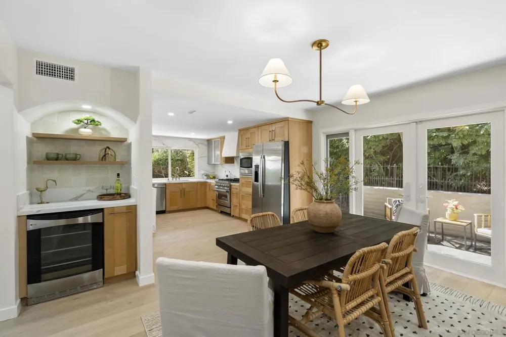 5552 Caminito Herminia La Jolla, CA 92037