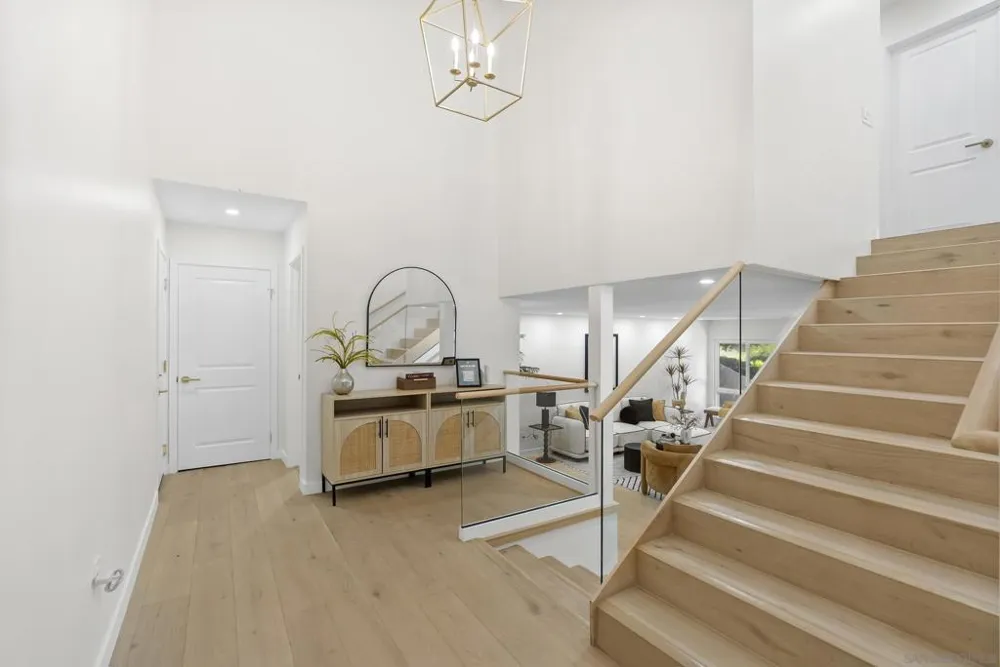 5552 Caminito Herminia La Jolla, CA 92037
