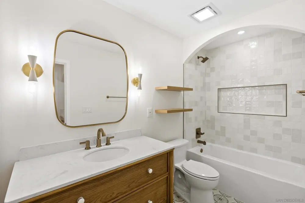 5552 Caminito Herminia La Jolla, CA 92037