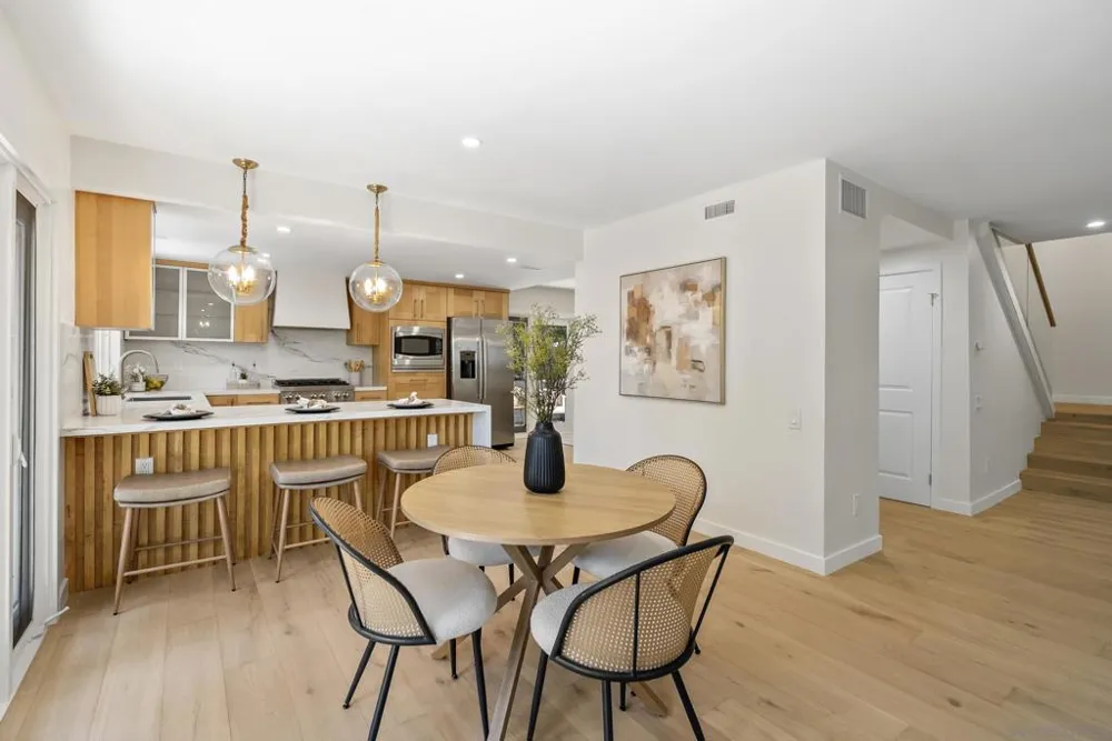 5552 Caminito Herminia La Jolla, CA 92037