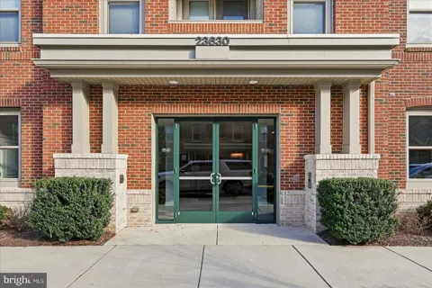 23630 HAVELOCK WALK #305