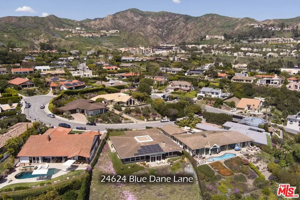 24624 Blue Dane Lane Malibu, CA 90265
